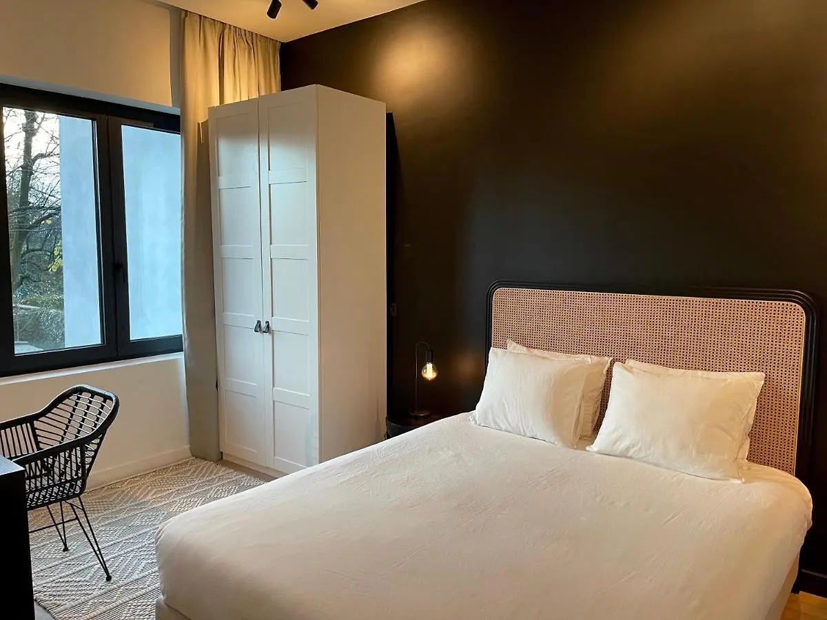 3 Bedroom Art-Nouveau Apartment With Free Parking Gent 0*,