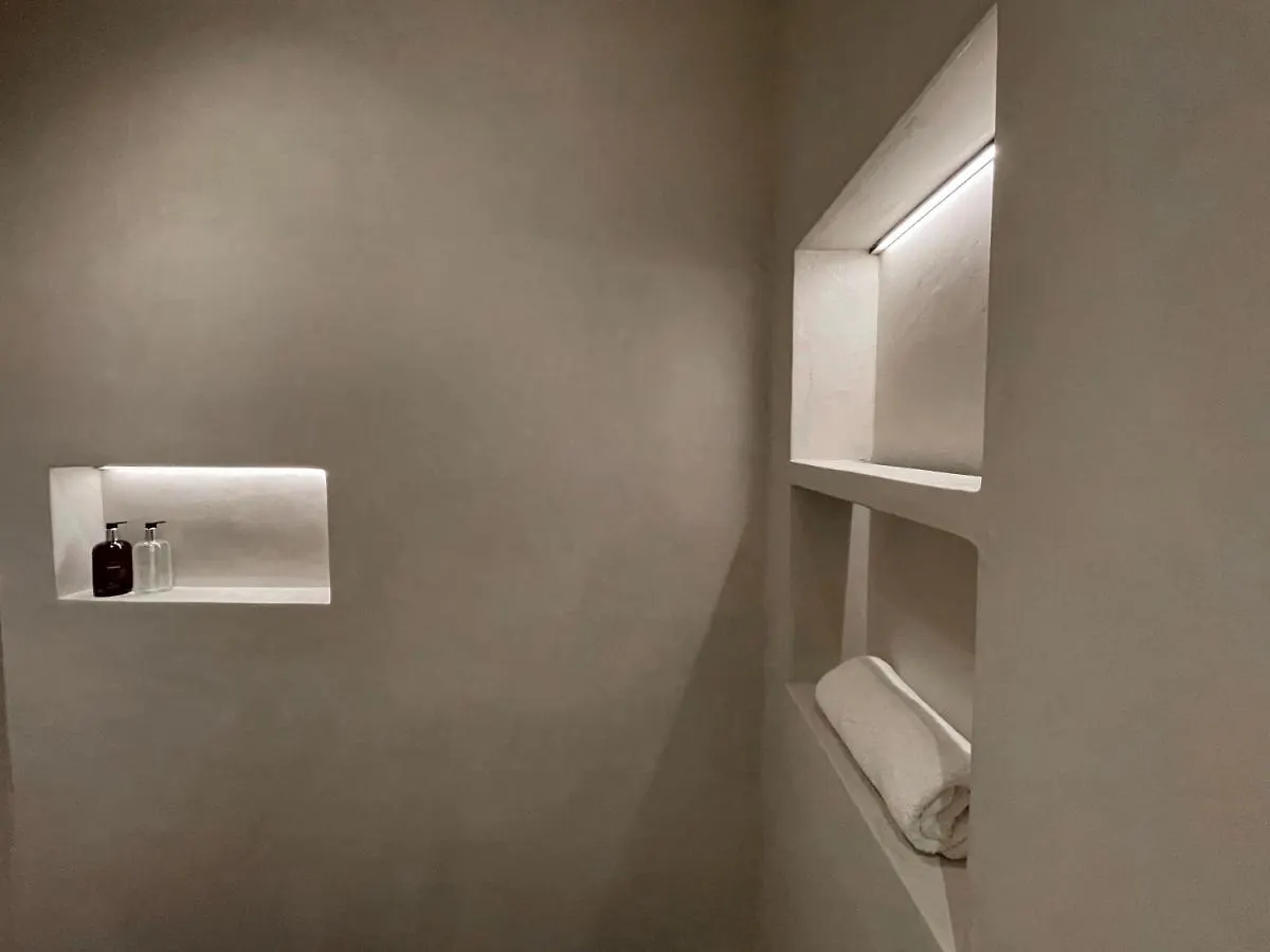3 Bedroom Art-Nouveau Apartment With Free Parking Gent 0*,