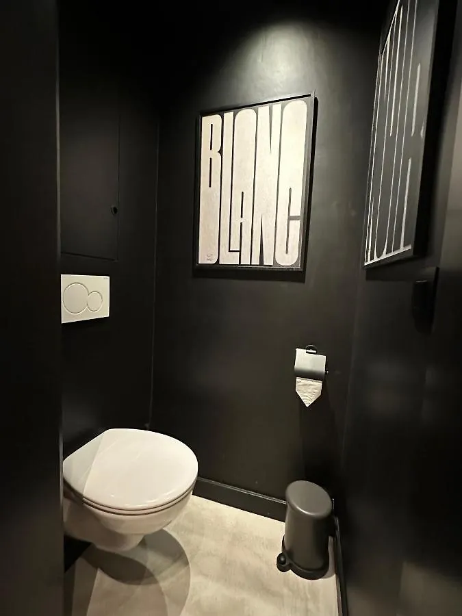3 Bedroom Art-Nouveau Apartment With Free Parking Gent Belgien